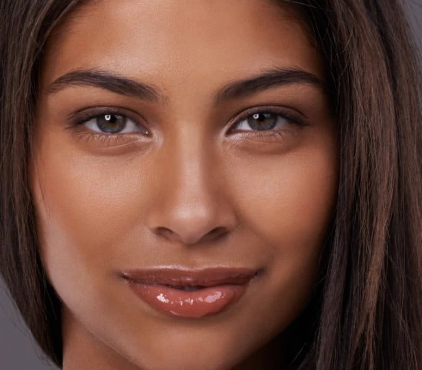 Earthy blue eyes can be yours with the beautiful Noronha Blue | Isya Aesthetics in Vasant Vihar, Delhi